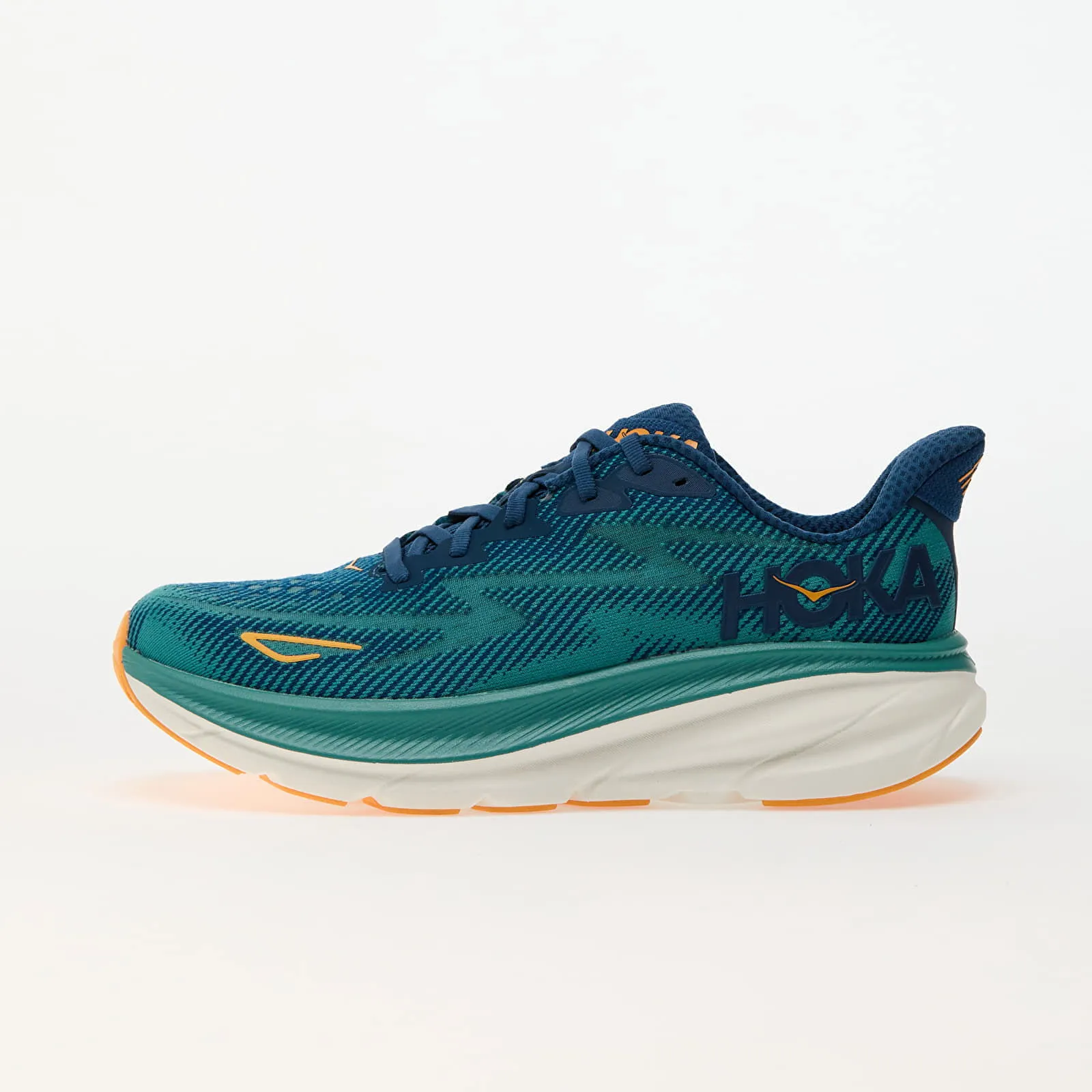 Hoka One One Clifton 9 M