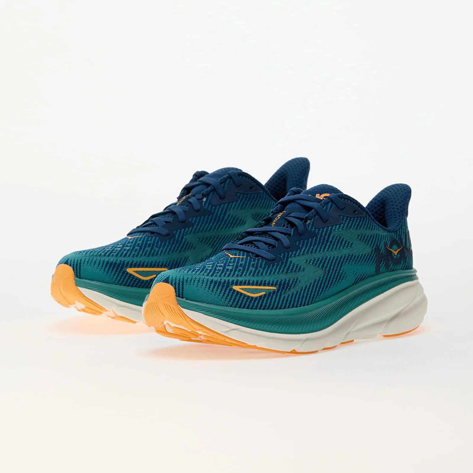 Hoka One One Clifton 9 M