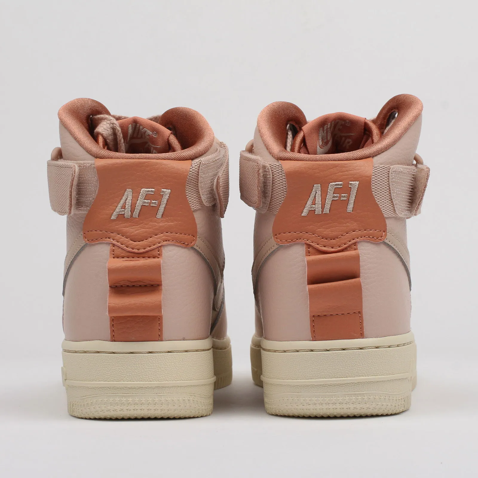 Nike Air Force 1 High Utility ''Pink'' W