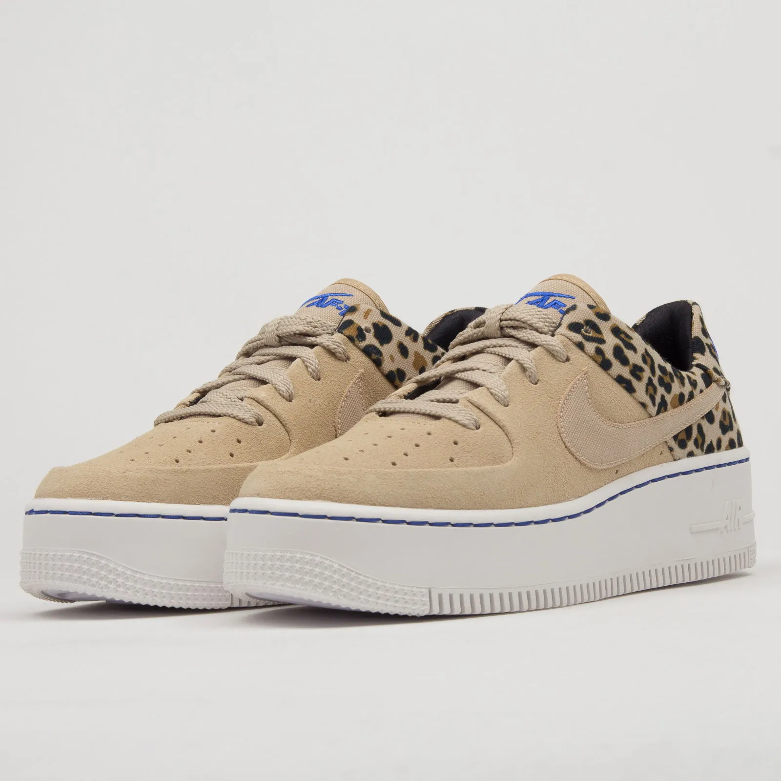 Nike Air Force 1 Sage Low Premium W