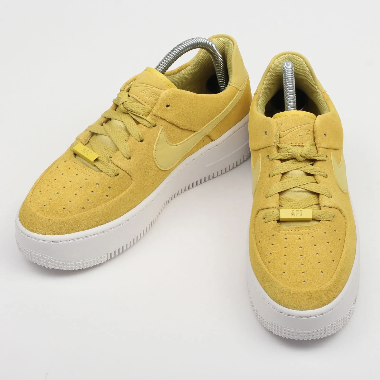 Nike Air Force 1 Sage Low ''Celery'' W