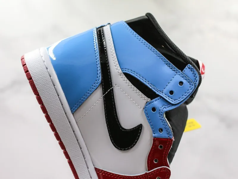 Nike Air Jordan 1 Fearless Lupin Modelo 103