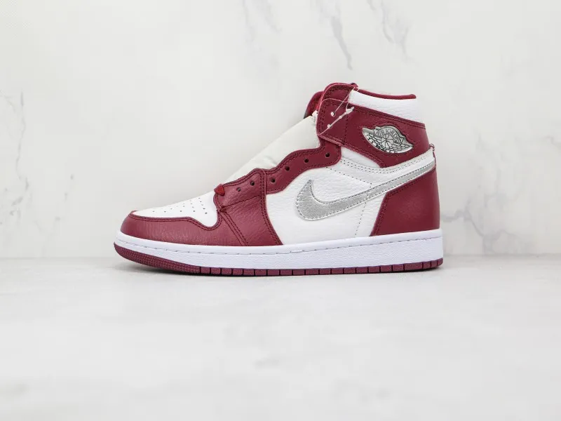 Nike Air Jordan 1 High “Bordeaux” Modelo 207H