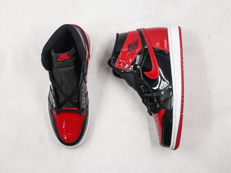 Nike Air Jordan 1 High “Bred Patent” Modelo 208H