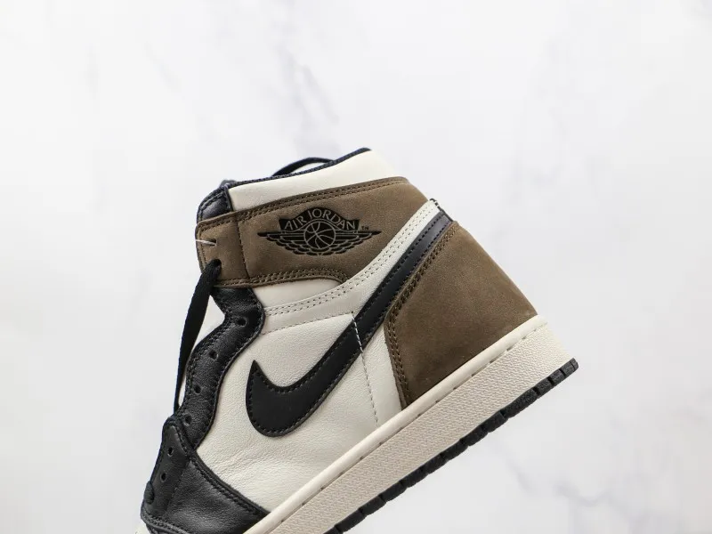 Nike Air Jordan 1 High Modelo 202H