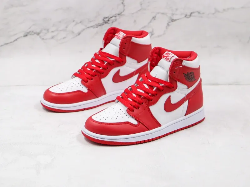 Nike Air Jordan 1 High Modelo 233H