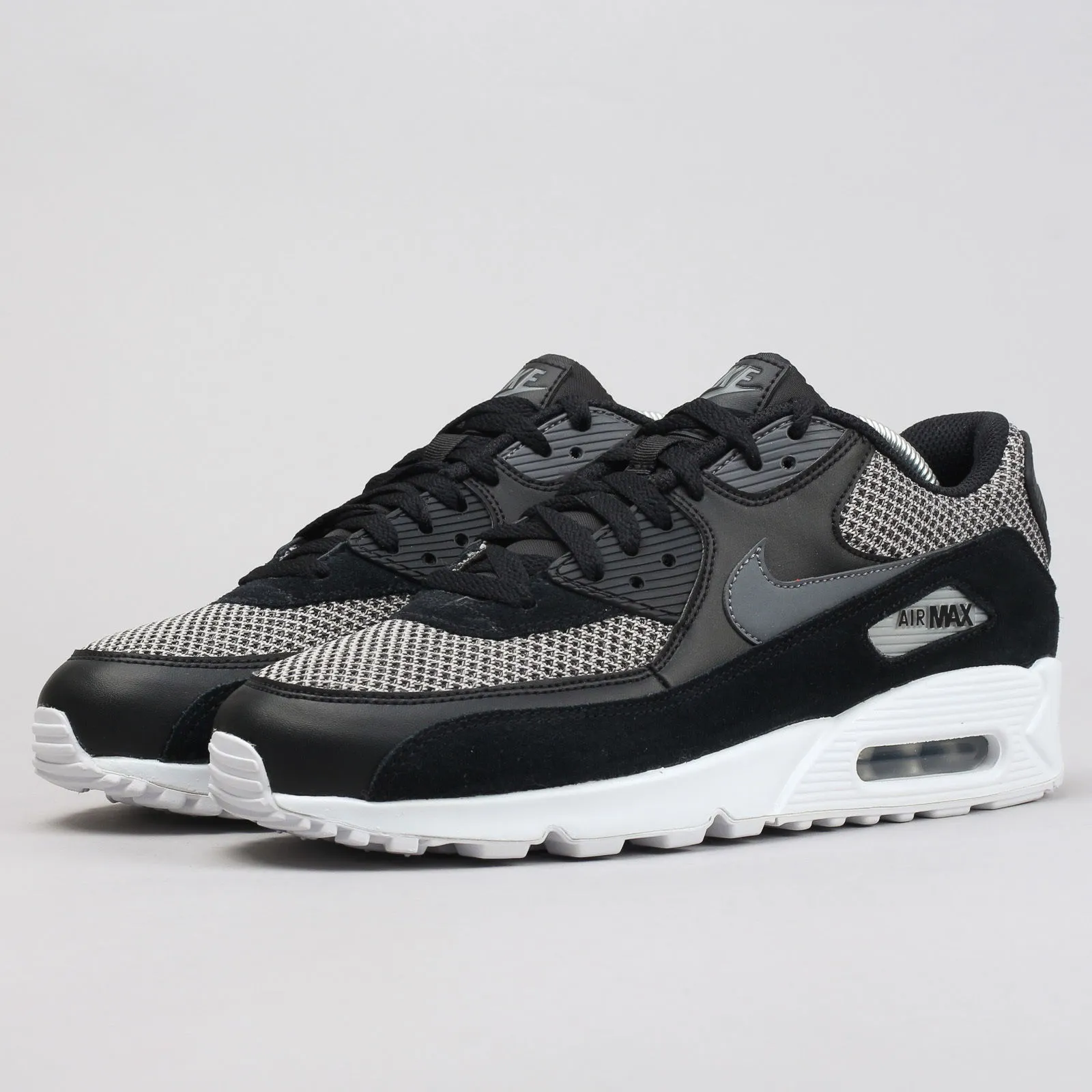 Nike Air Max 90 Essential