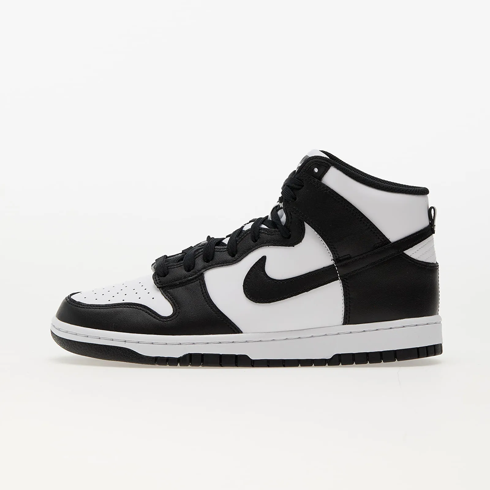 Nike Dunk High Retro "Panda"