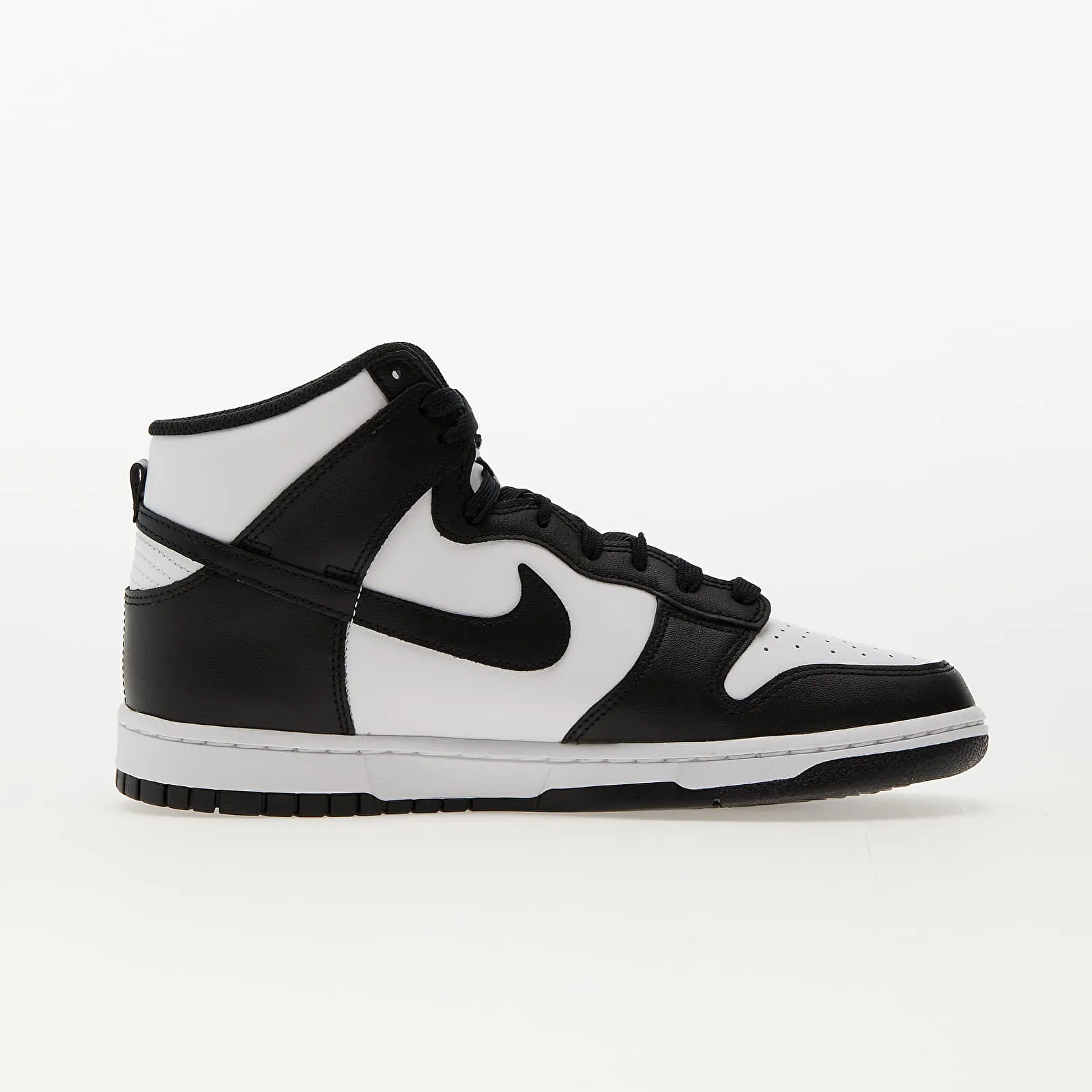 Nike Dunk High Retro "Panda"