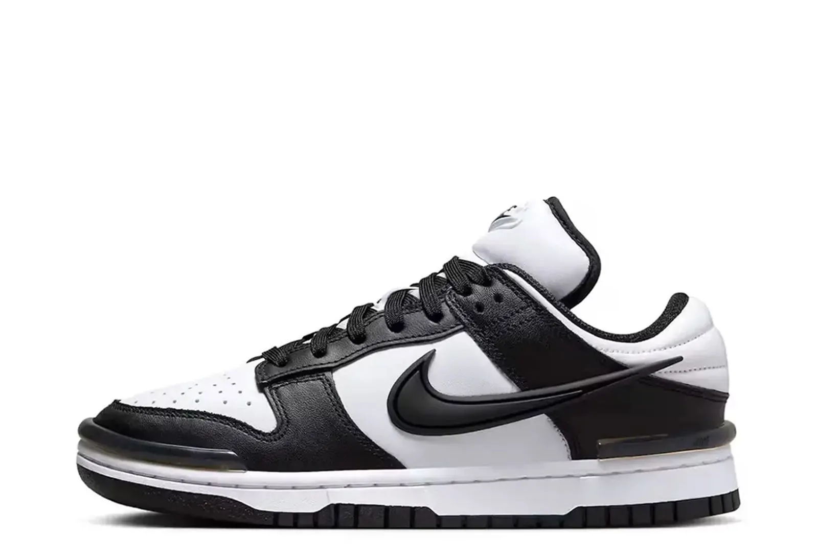 Nike Dunk Low Twist "Panda" W