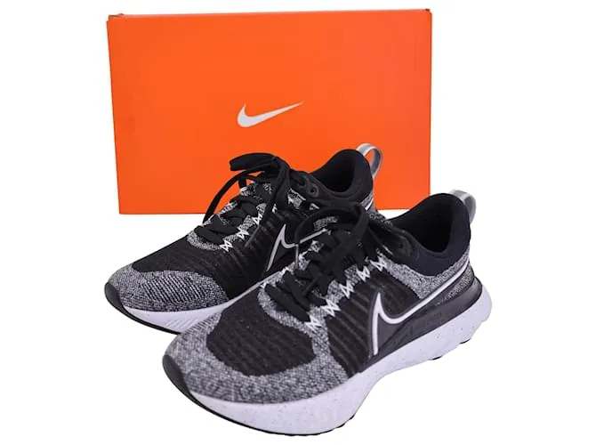 Nike React Infinity Run Flyknit 2 Zapatillas en Sintético Gris 