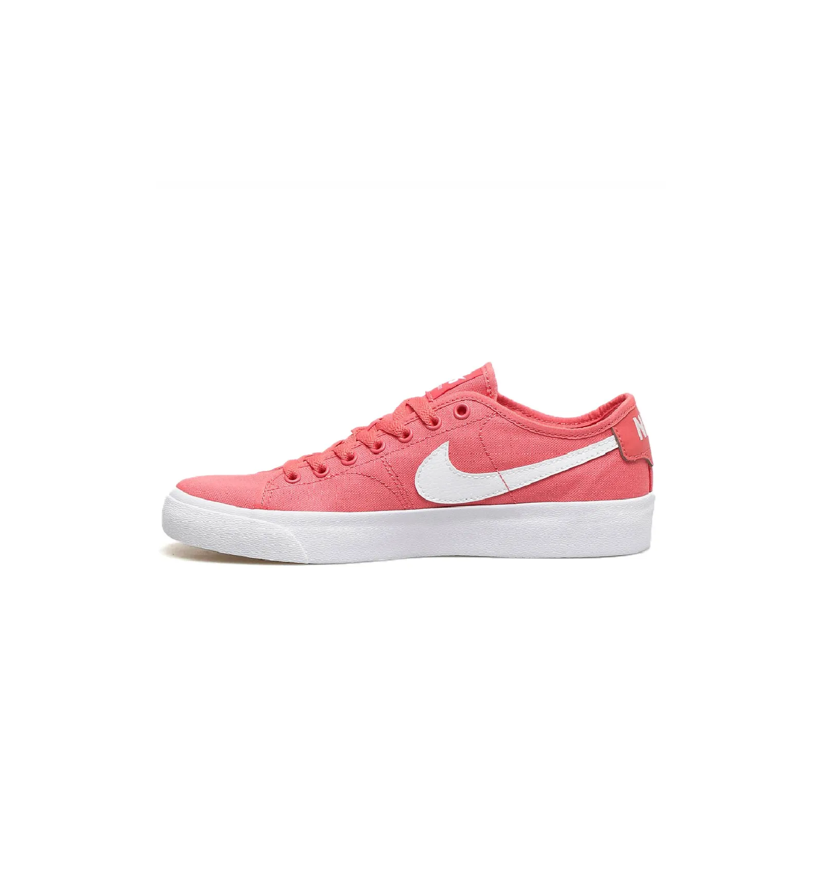 NIKE SB BLAZER COURT