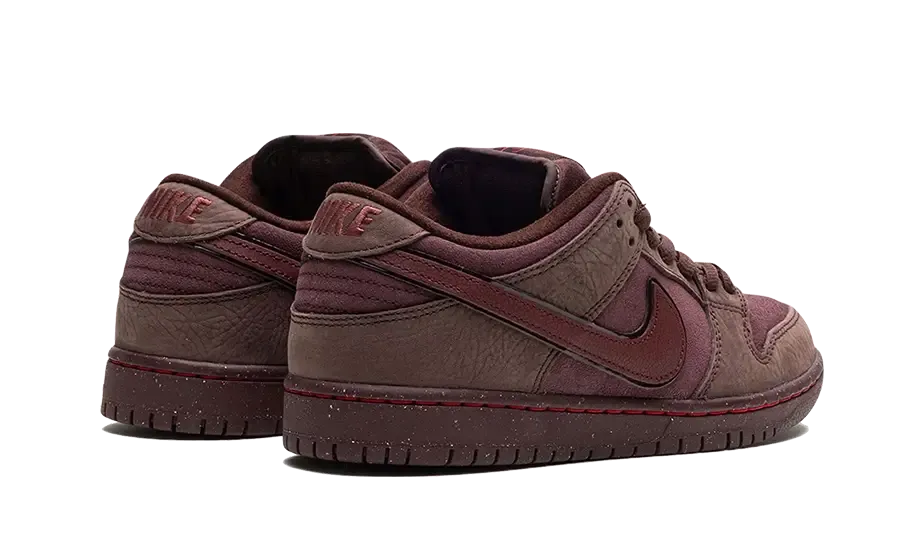 Nike SB Dunk Low City Of Love Burgundy Crush