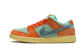 Nike SB Dunk Low Orange Emerald Rise