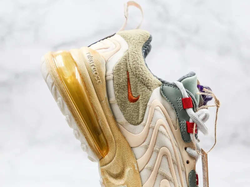 Nike Travis Scott x Nike Air Max 270 React Modelo 108M