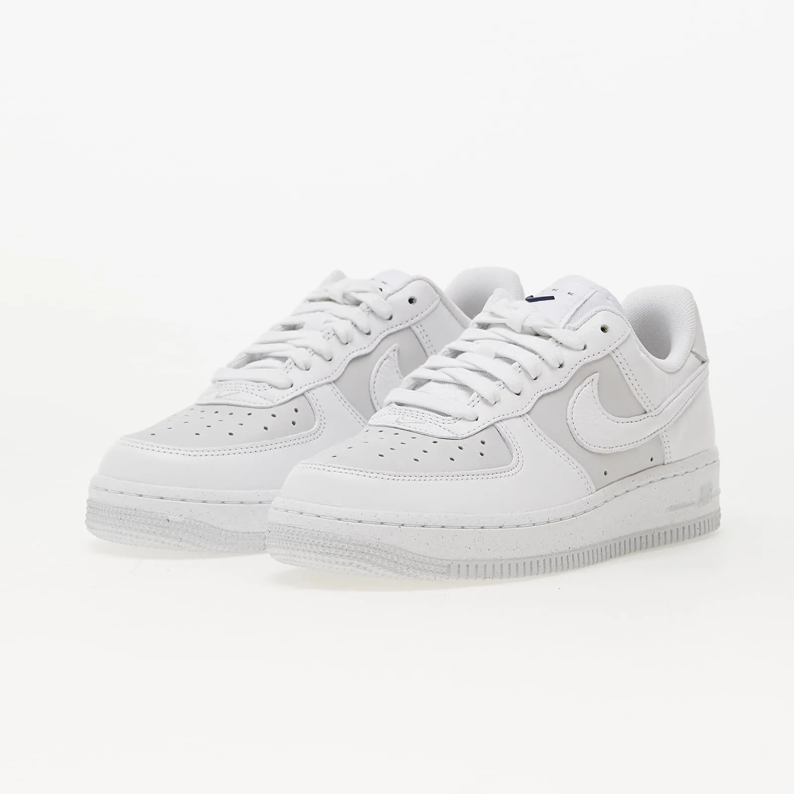 Nike Wmns Air Force 1 '07 LX