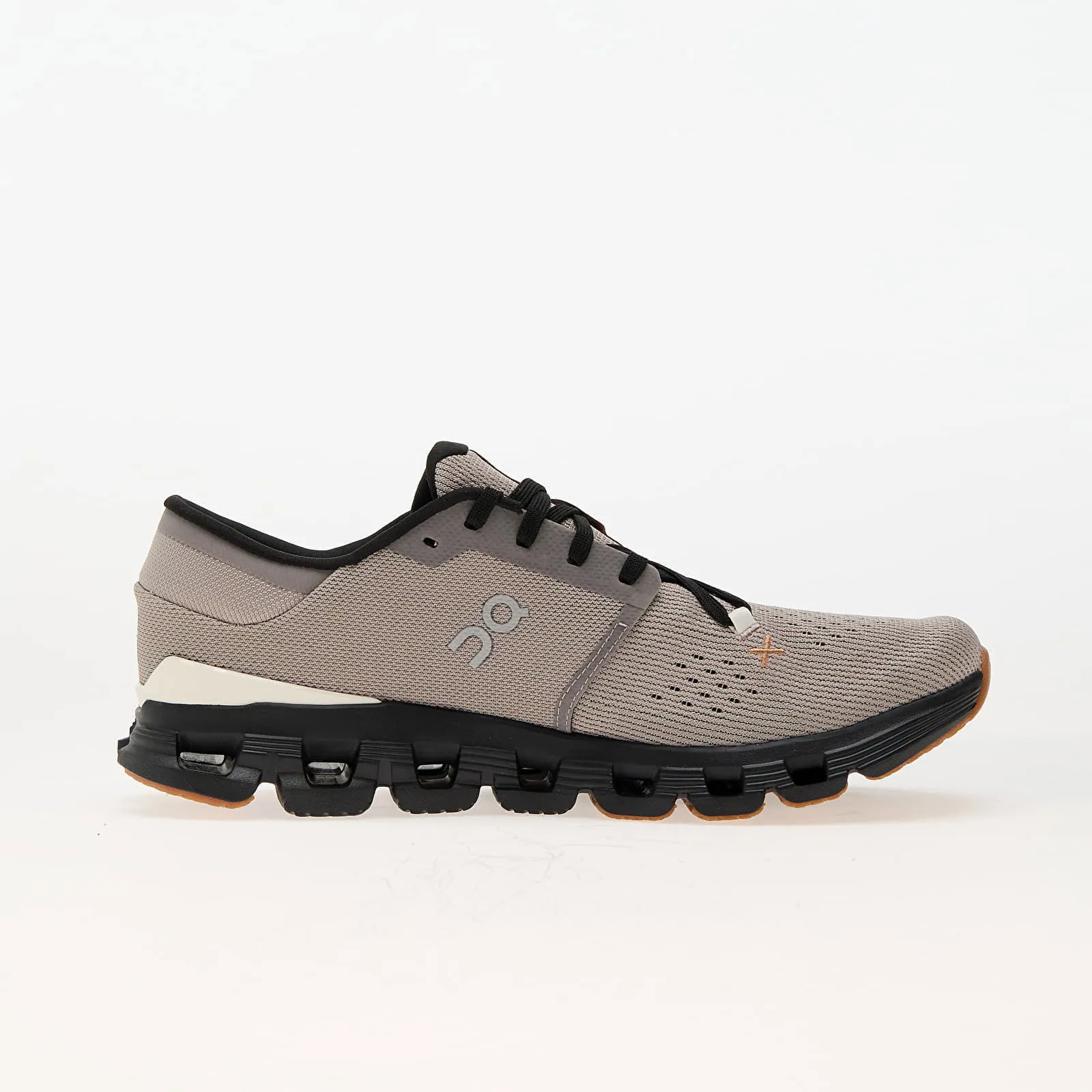 On Running Cloud X 4 Fog/ Black