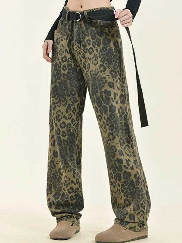 Pantalones cargo con estampado de leopardo