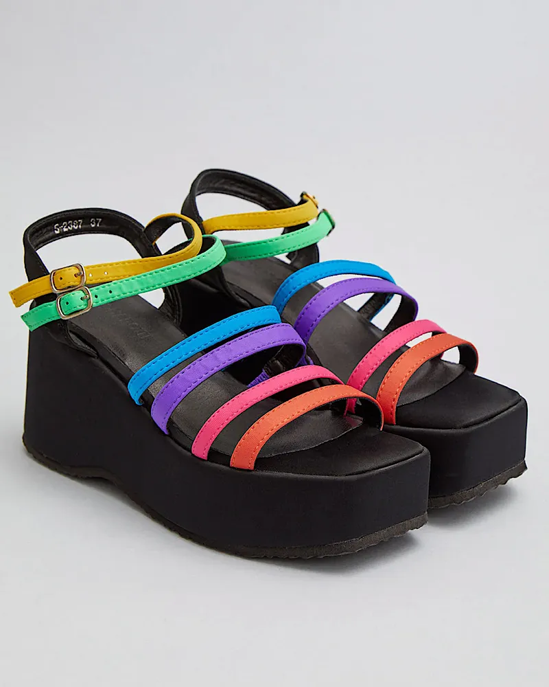 SANDALIA MULTICOLOR PLATAFORMA